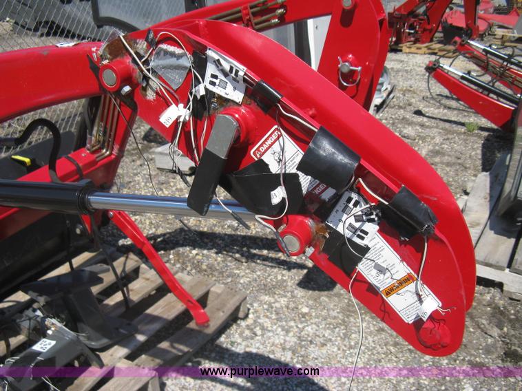 image for item H5421 Compact tractor front end loader