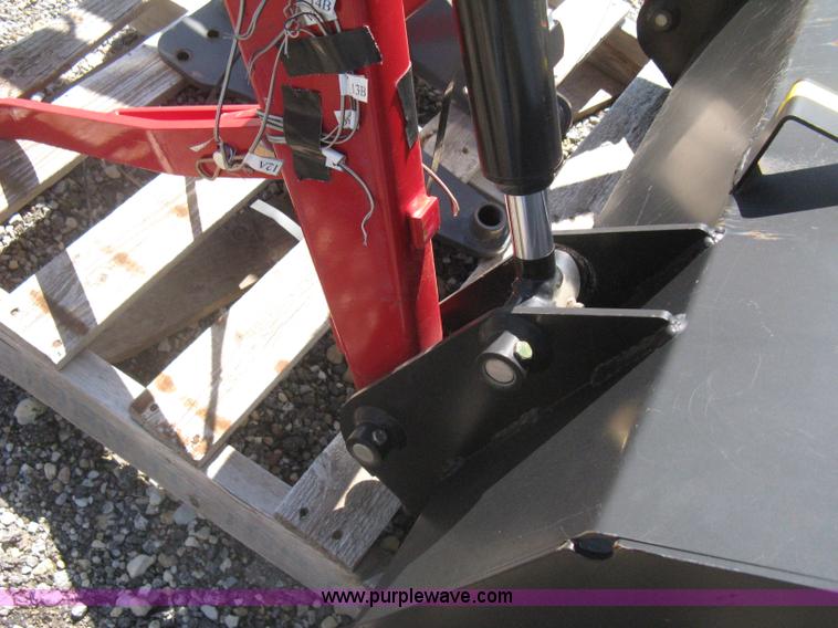 image for item H5421 Compact tractor front end loader