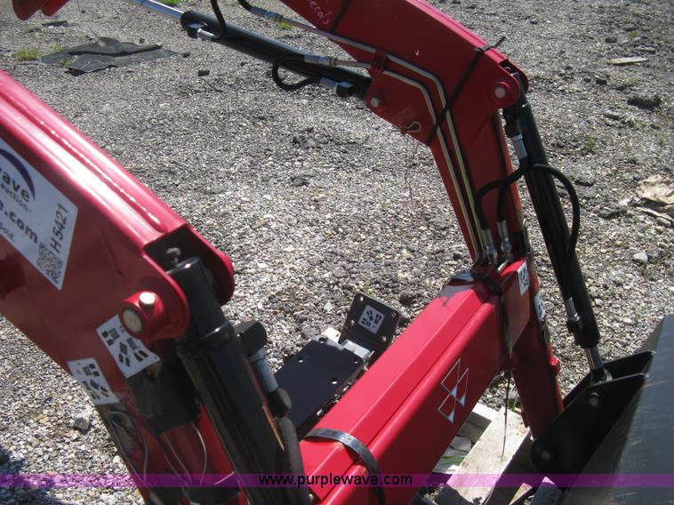 image for item H5421 Compact tractor front end loader