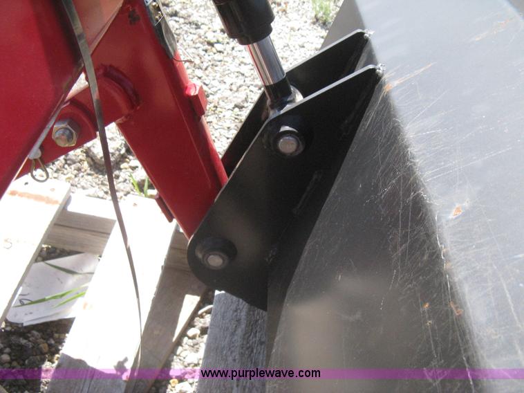 image for item H5421 Compact tractor front end loader