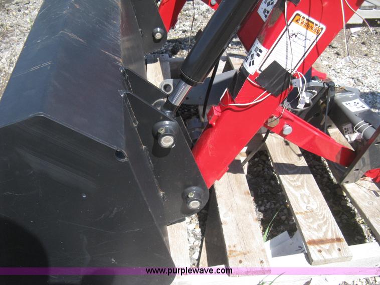 image for item H5421 Compact tractor front end loader