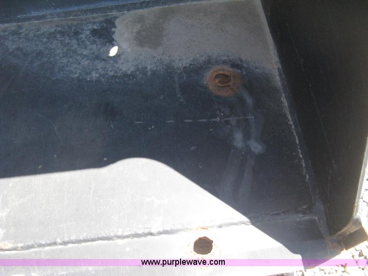 image for item H5421 Compact tractor front end loader