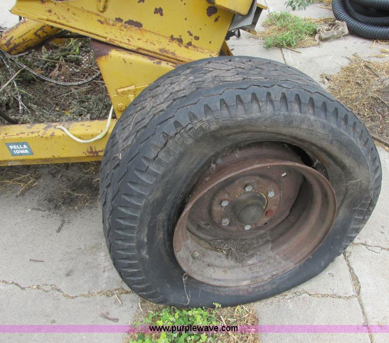 image for item I6206 Vermeer TS44A tree spade