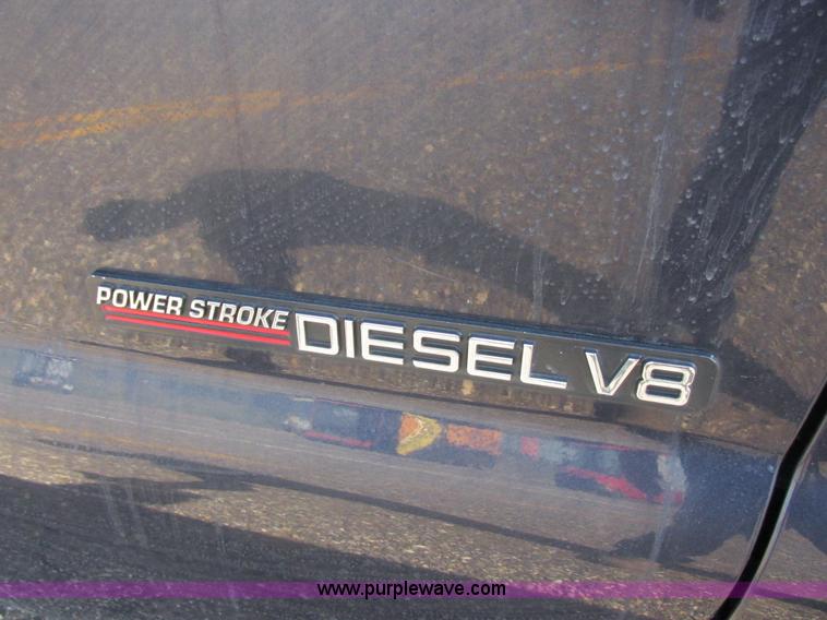 image for item I6216 2000 Ford F350 Super Duty XL SuperCab service truck with crane