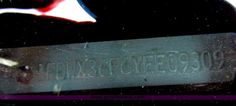 image for item I6216 2000 Ford F350 Super Duty XL SuperCab service truck with crane