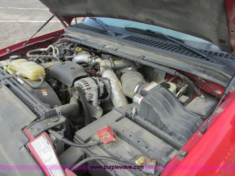 image for item I6217 2000 Ford F350 Super Duty XL SuperCab service truck with crane