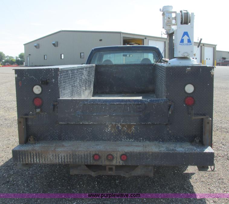 image for item I6218 2001 Ford F350 Super Duty XL SuperCab service truck with crane