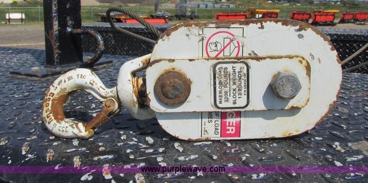 image for item I6218 2001 Ford F350 Super Duty XL SuperCab service truck with crane