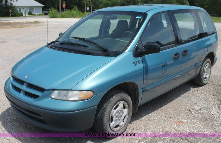 image for item I7263 1997 Dodge Caravan