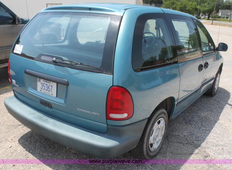 image for item I7263 1997 Dodge Caravan