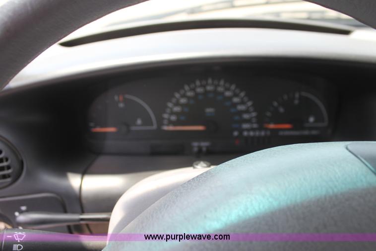 image for item I7263 1997 Dodge Caravan