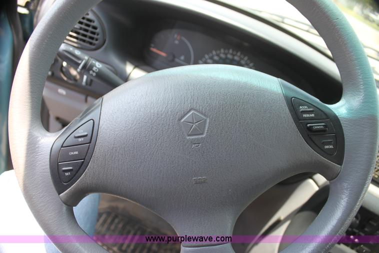 image for item I7263 1997 Dodge Caravan