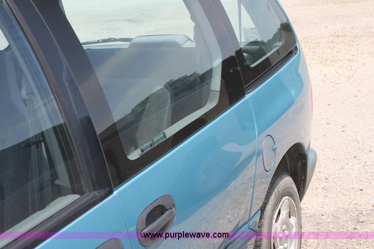 image for item I7263 1997 Dodge Caravan