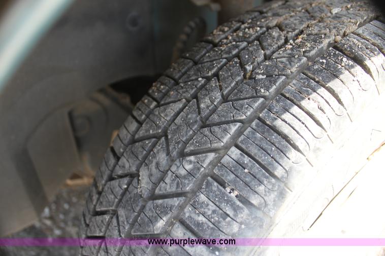 image for item I7263 1997 Dodge Caravan