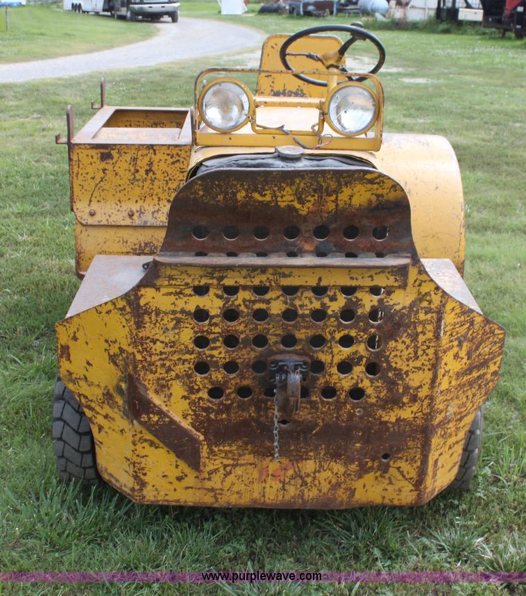 image for item I7279 1975 Clarktor aircraft tug