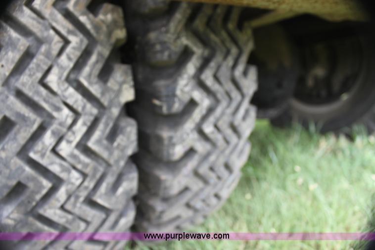 image for item I7279 1975 Clarktor aircraft tug