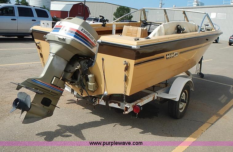 image for item J3161 1977 Caprice boat