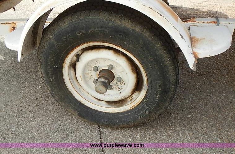 image for item J3161 1977 Caprice boat