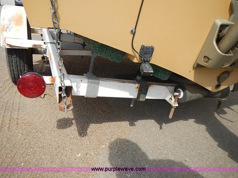 image for item J3161 1977 Caprice boat