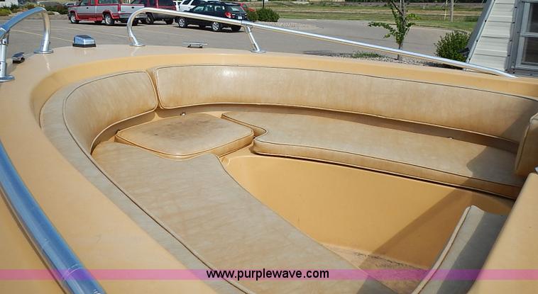 image for item J3161 1977 Caprice boat