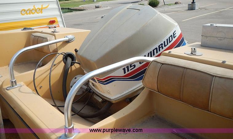 image for item J3161 1977 Caprice boat