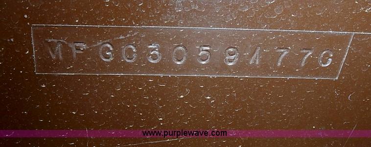 image for item J3161 1977 Caprice boat