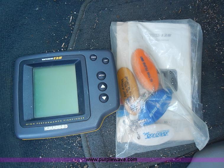 image for item J3161 1977 Caprice boat