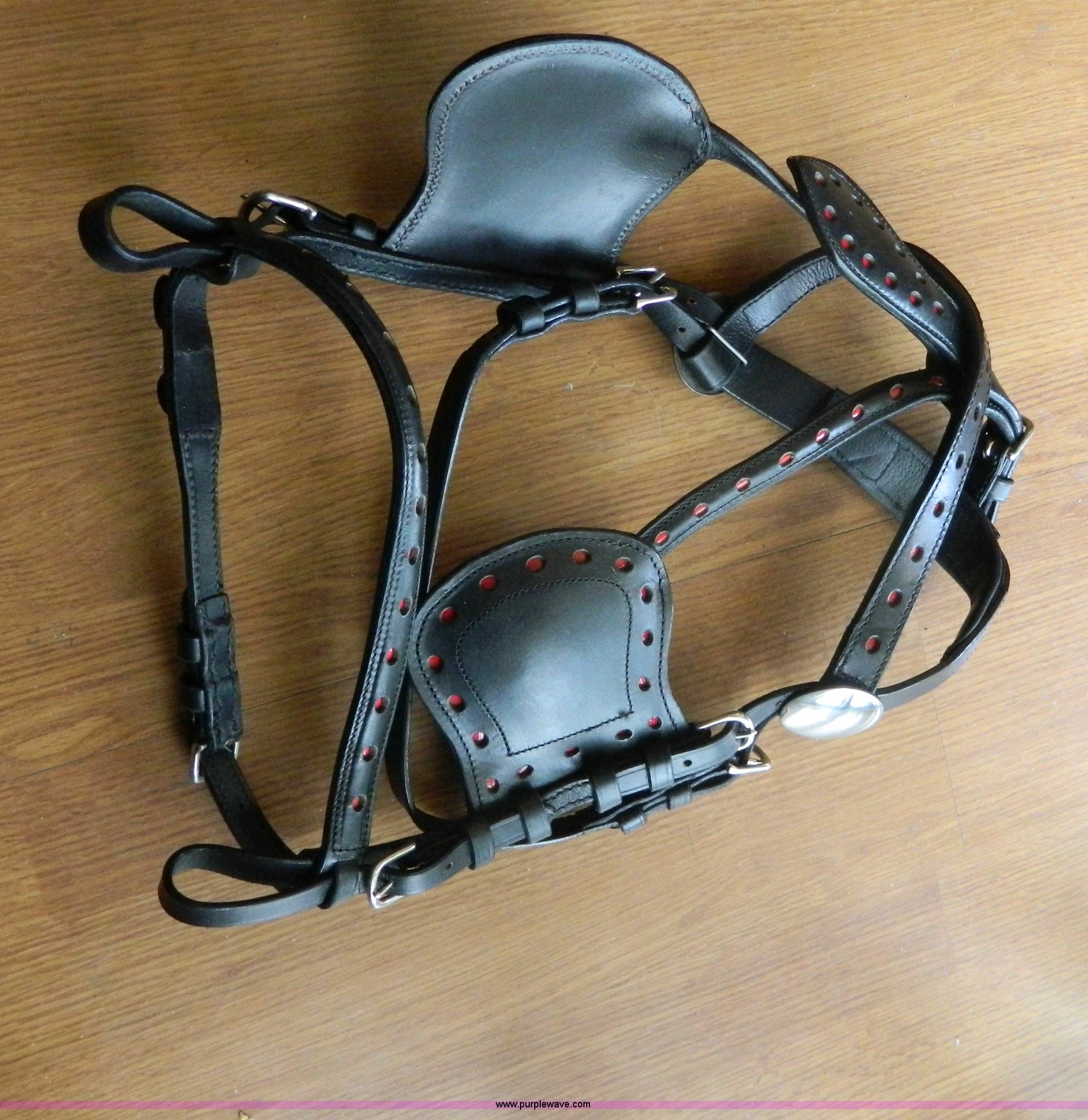 Single horse harness set in Concordia, KS Item AX9713 sold Purple Wave