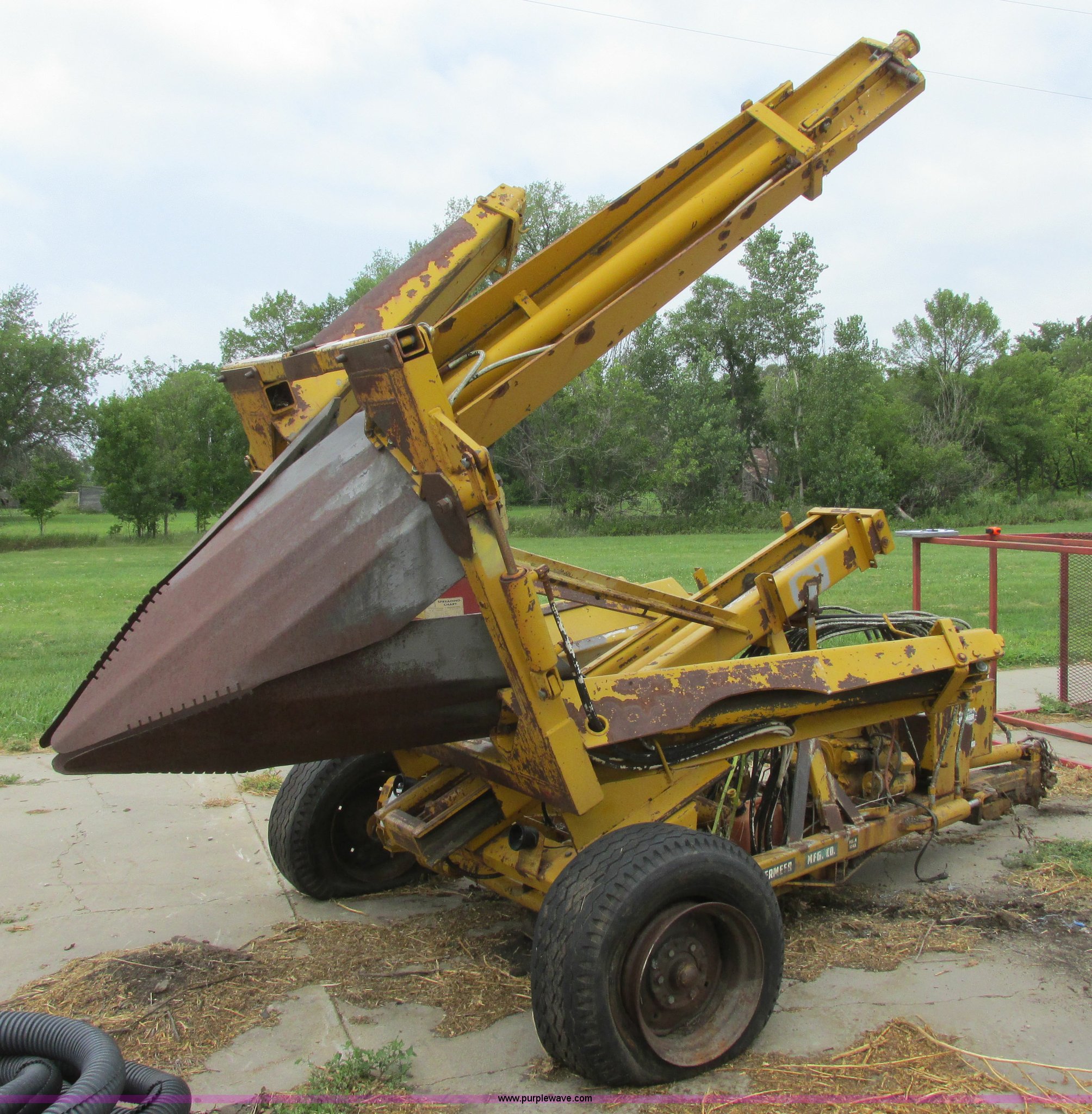 Vermeer TS44A tree spade in Vermillion, SD Item I6206 sold Purple Wave