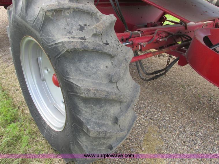 image for item A8733 1989 Case IH 1680 combine