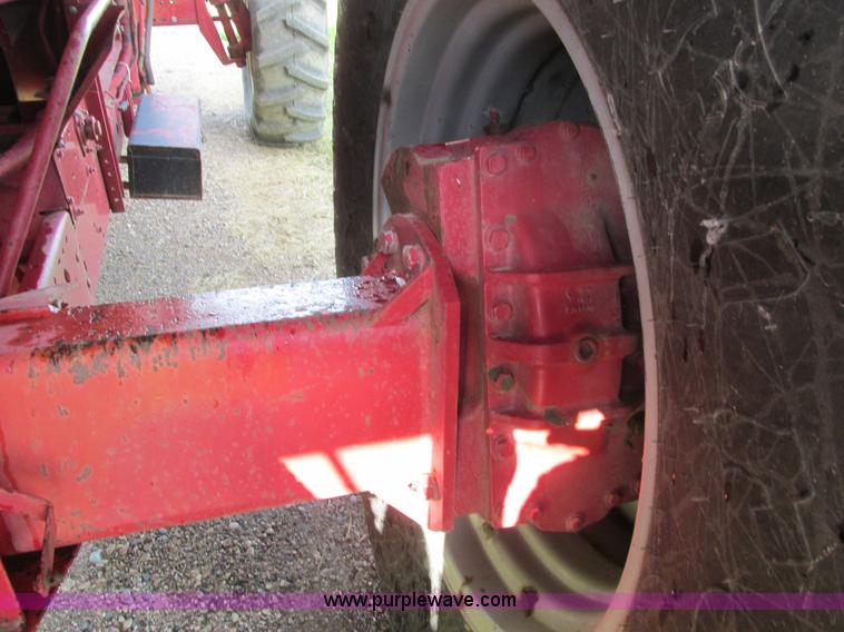 image for item A8733 1989 Case IH 1680 combine