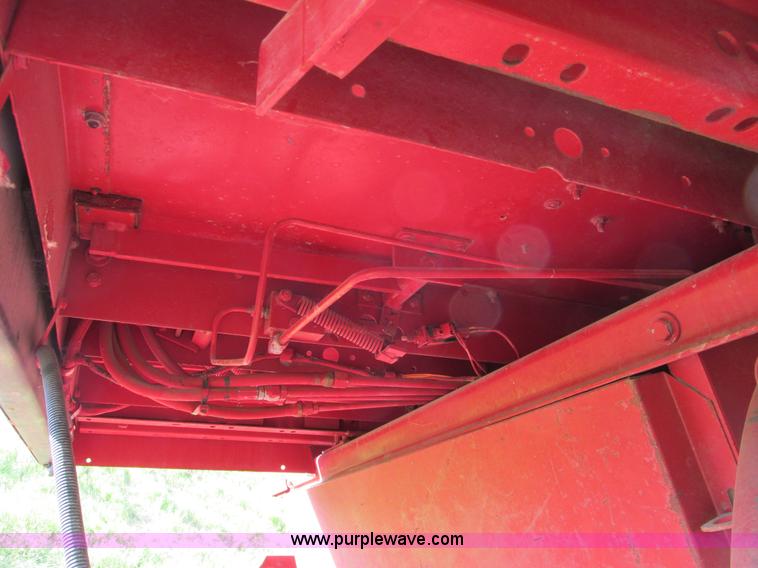 image for item A8733 1989 Case IH 1680 combine