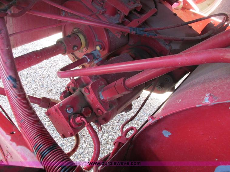 image for item A8733 1989 Case IH 1680 combine