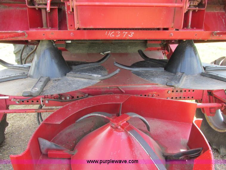 image for item A8733 1989 Case IH 1680 combine