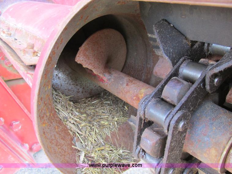 image for item A8733 1989 Case IH 1680 combine