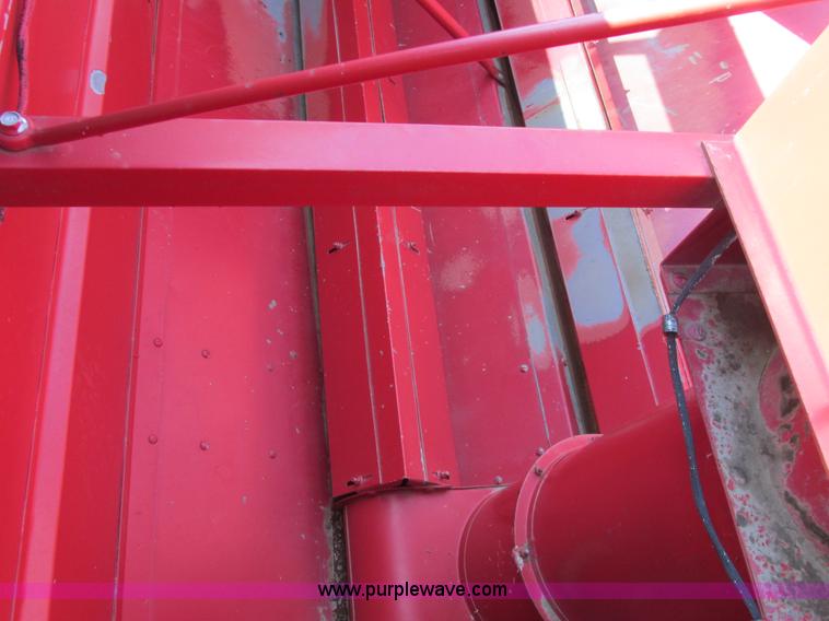 image for item A8733 1989 Case IH 1680 combine