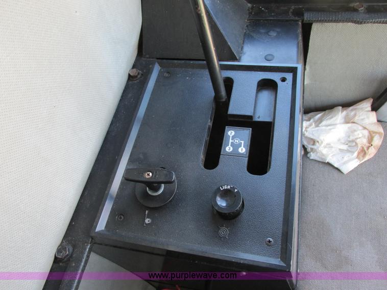 image for item A8733 1989 Case IH 1680 combine