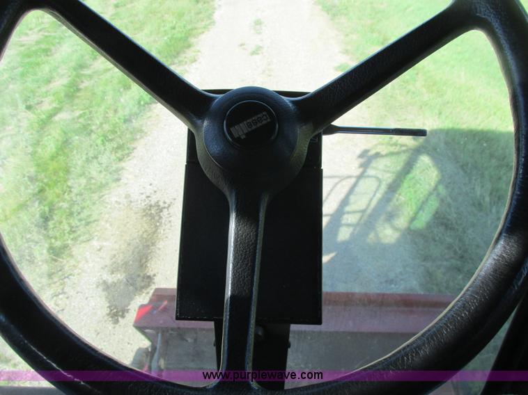 image for item A8733 1989 Case IH 1680 combine