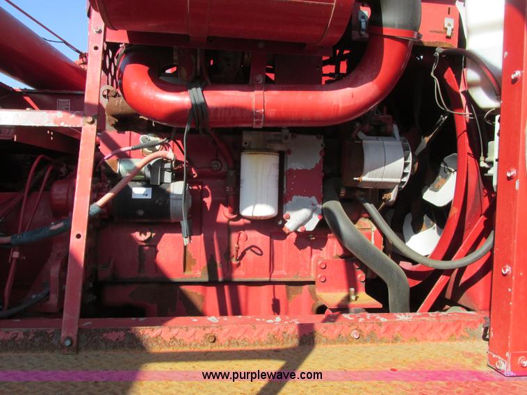 image for item A8733 1989 Case IH 1680 combine
