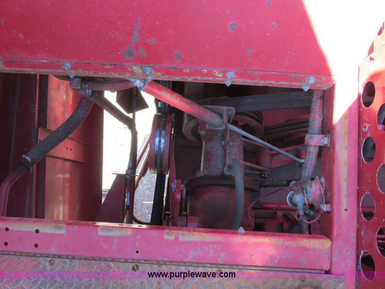 image for item A8733 1989 Case IH 1680 combine