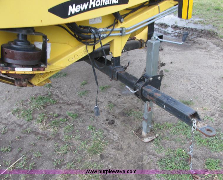 image for item A8734 2004 New Holland 94C draper head