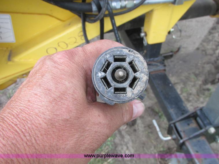 image for item A8734 2004 New Holland 94C draper head