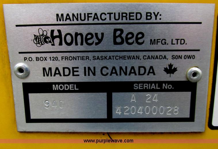 image for item A8734 2004 New Holland 94C draper head