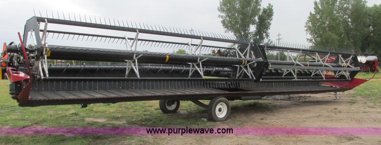 image for item A8735 2009 Honey Bee SP40 draper head