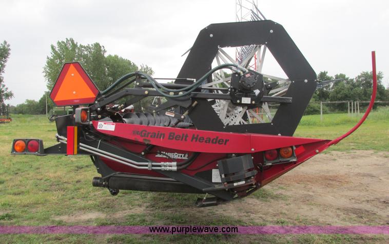 image for item A8735 2009 Honey Bee SP40 draper head