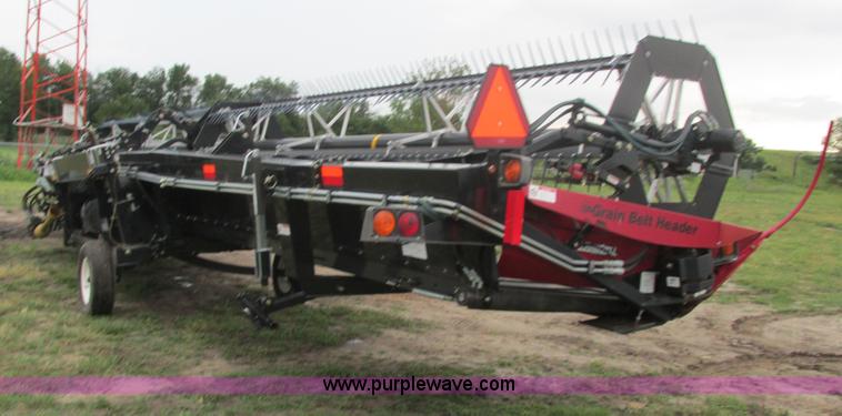 image for item A8735 2009 Honey Bee SP40 draper head