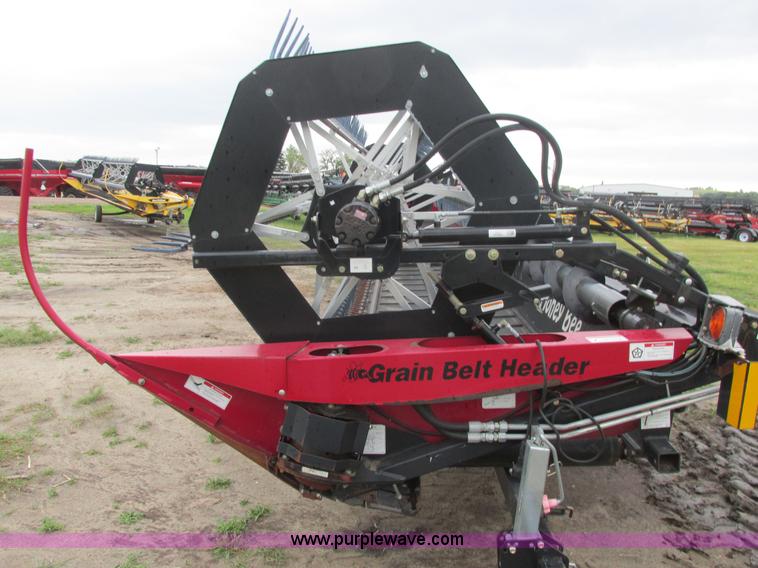 image for item A8735 2009 Honey Bee SP40 draper head