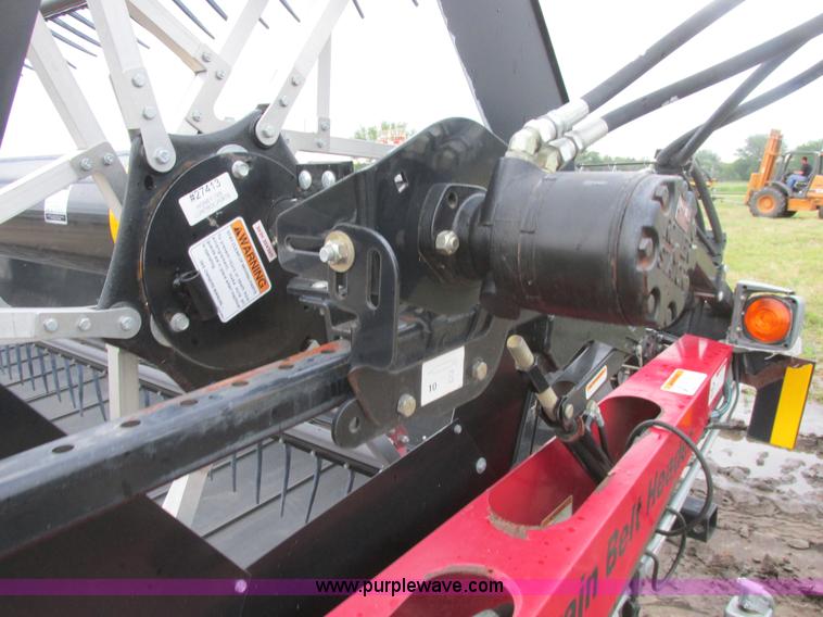 image for item A8735 2009 Honey Bee SP40 draper head