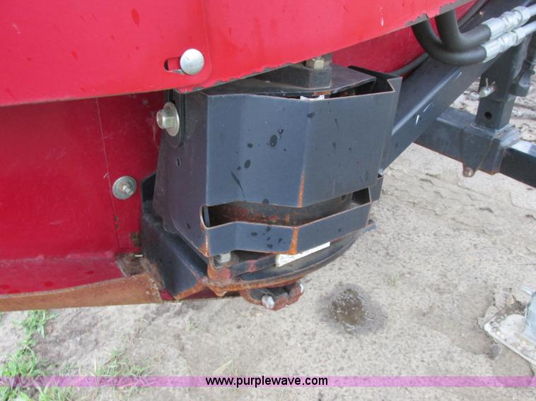 image for item A8735 2009 Honey Bee SP40 draper head