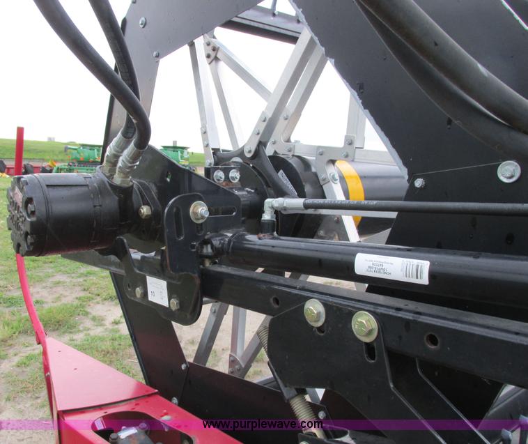 image for item A8735 2009 Honey Bee SP40 draper head